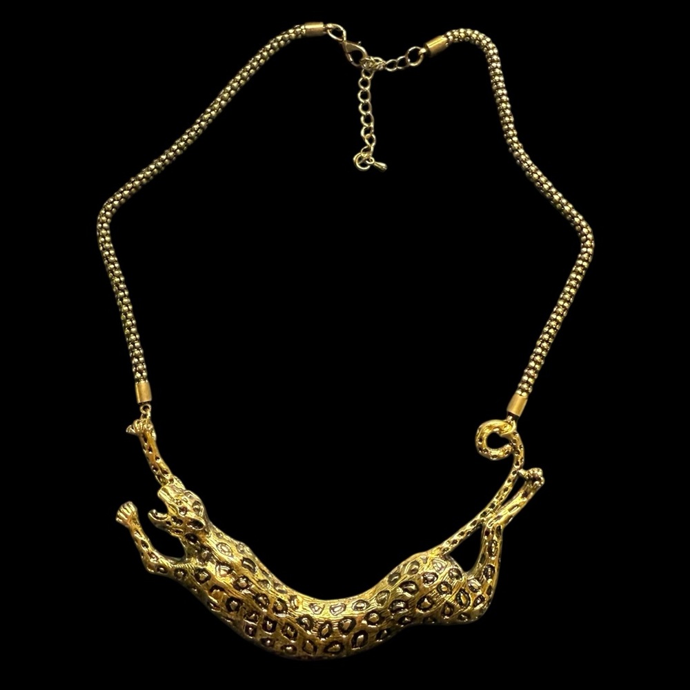 Vintage Style Leopard Gold Tone Necklace